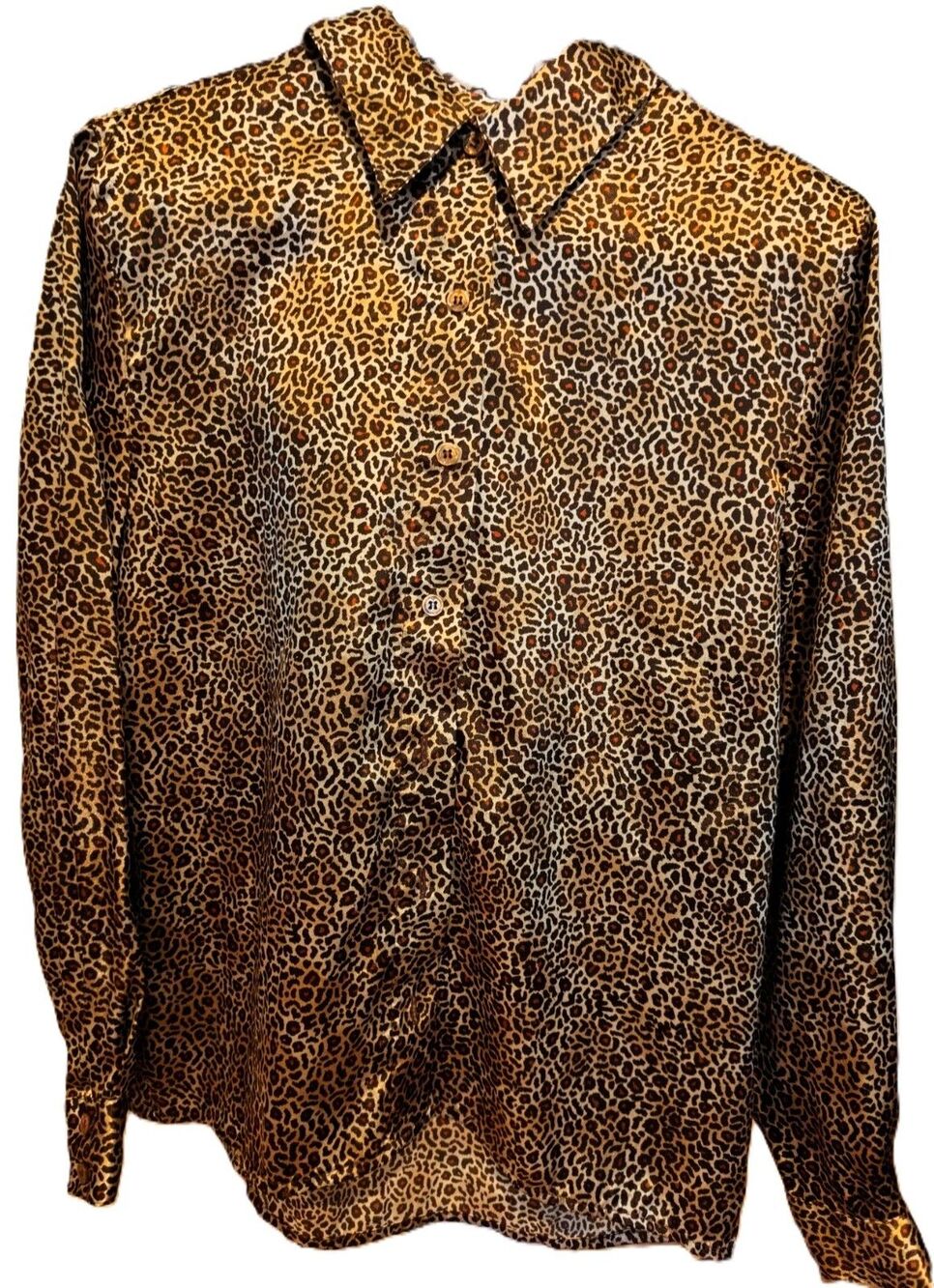 Sexy Kathie Lee Silky Shiny Polyester Leopard Print Button down Blouse Size 6